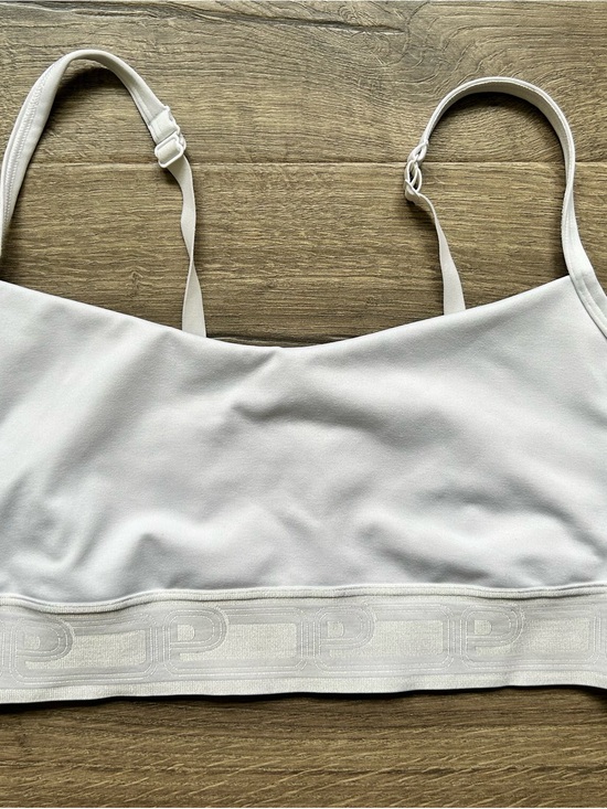 Victoria's Secret Other - Victoria's Secret White Seamless Pink Logo Band Sports Bra